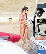 Approaching bikini butts closer